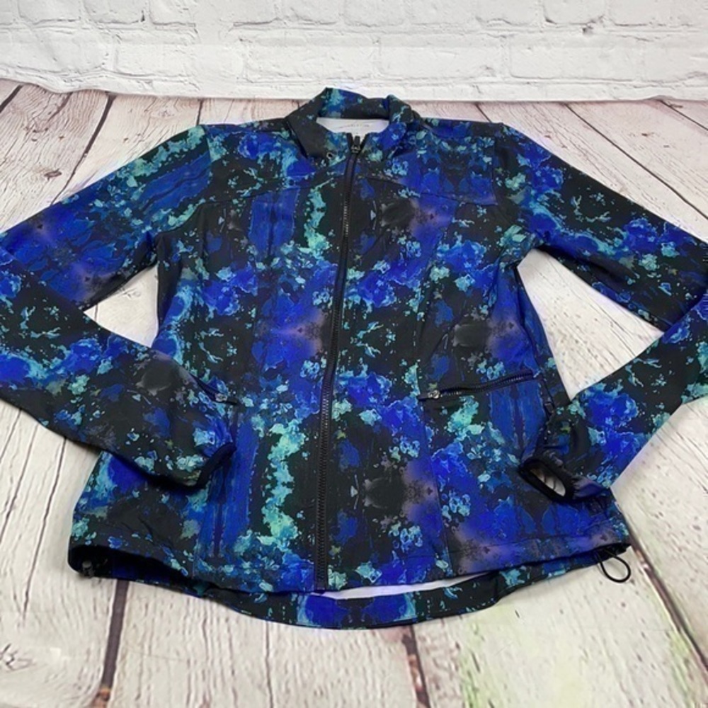 UEC Fabletics black & blue full zipper high collar windbreaker size small